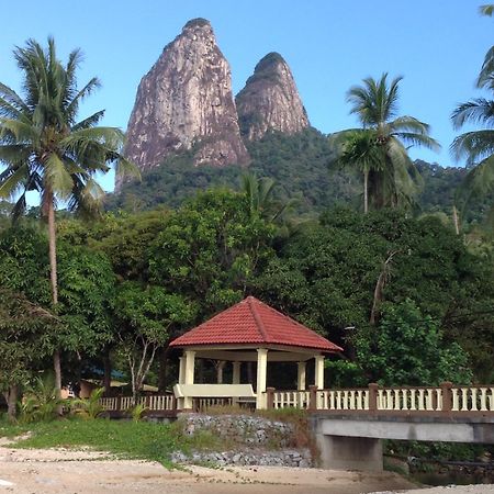 Sri Sentosa Chalet Kampong Mukut エクステリア 写真